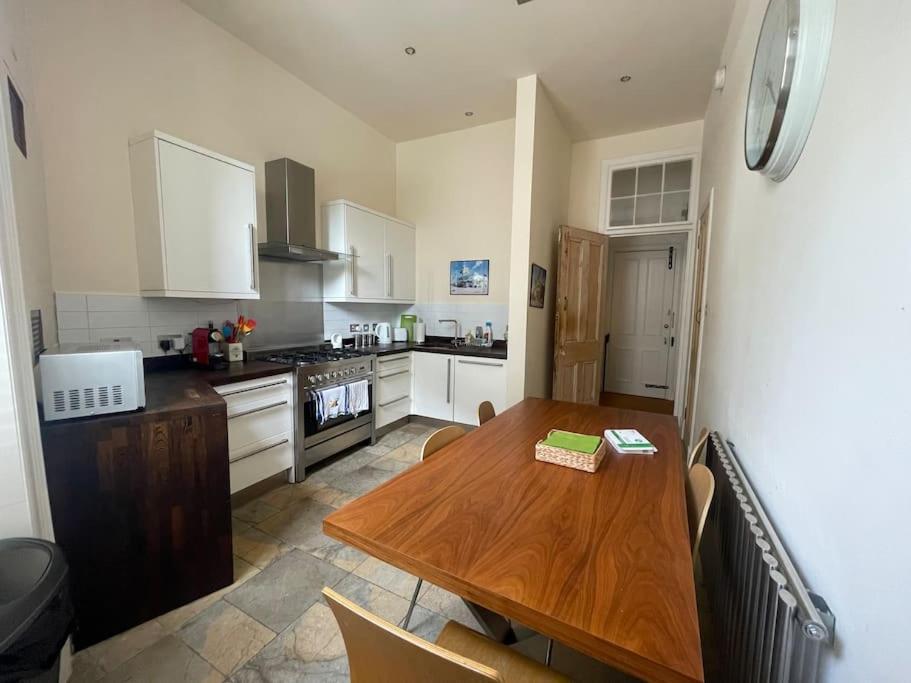 Stunning West End Flat! Leilighet Glasgow Eksteriør bilde