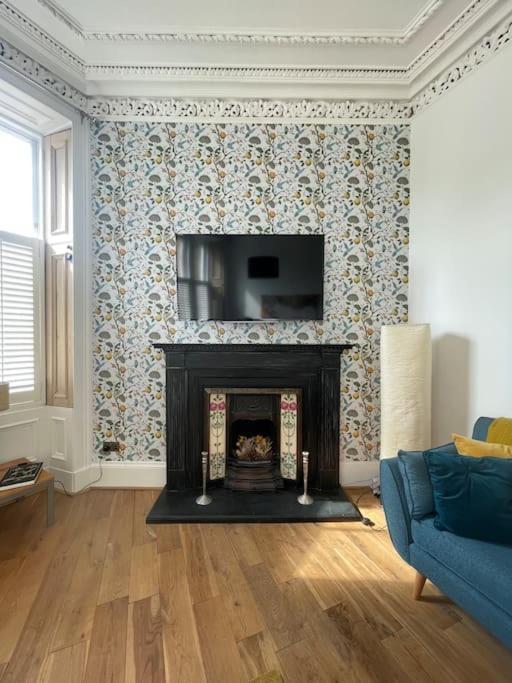 Stunning West End Flat! Leilighet Glasgow Eksteriør bilde